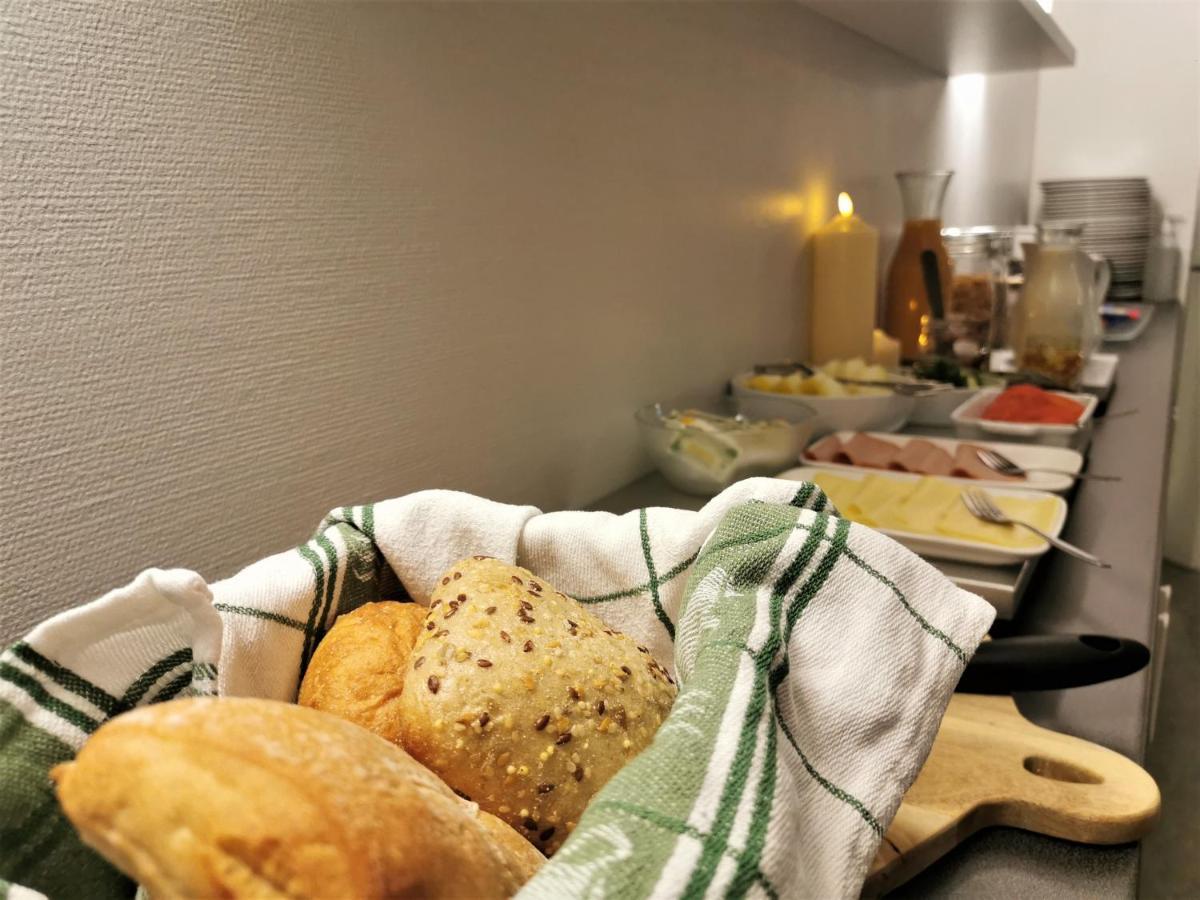 Broholm Bed&Breakfast Lidköping Eksteriør bilde